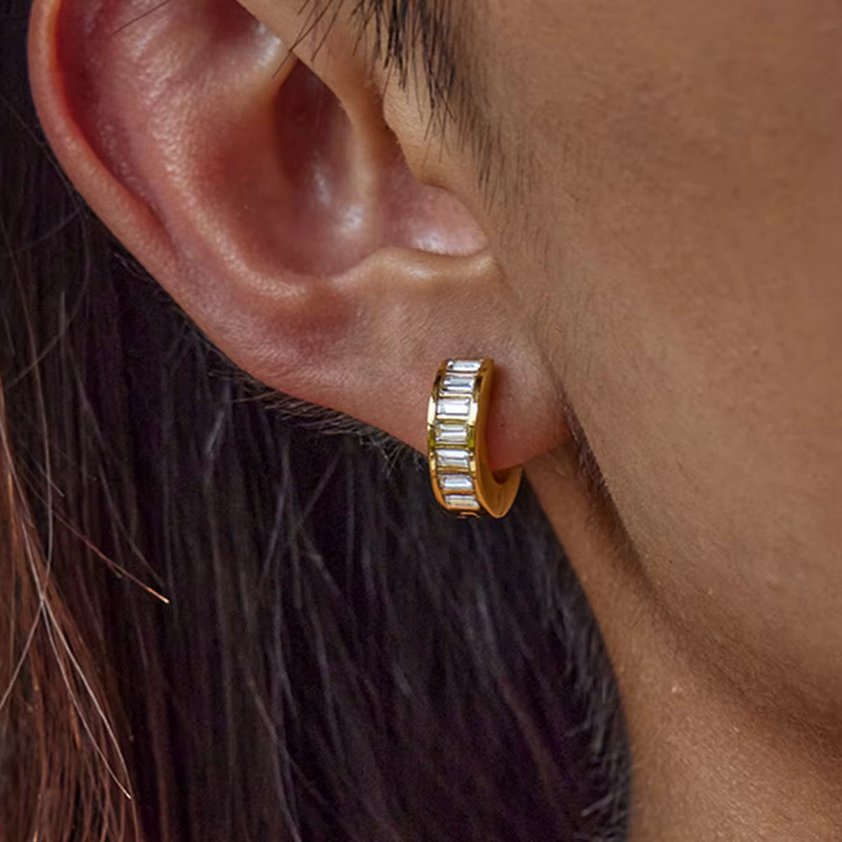 Rectangular Zirconias Huggie Earrings