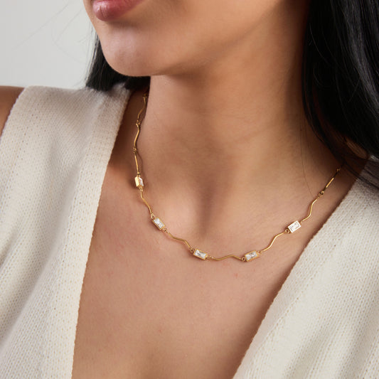 Rectangles Zirconias Wavy Necklace