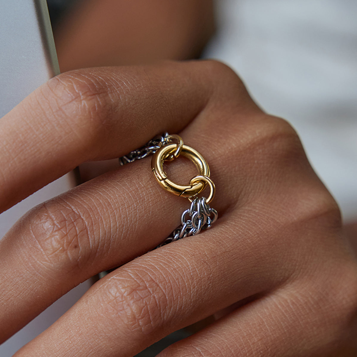 Two Tone Layer Chain Clasp Ring