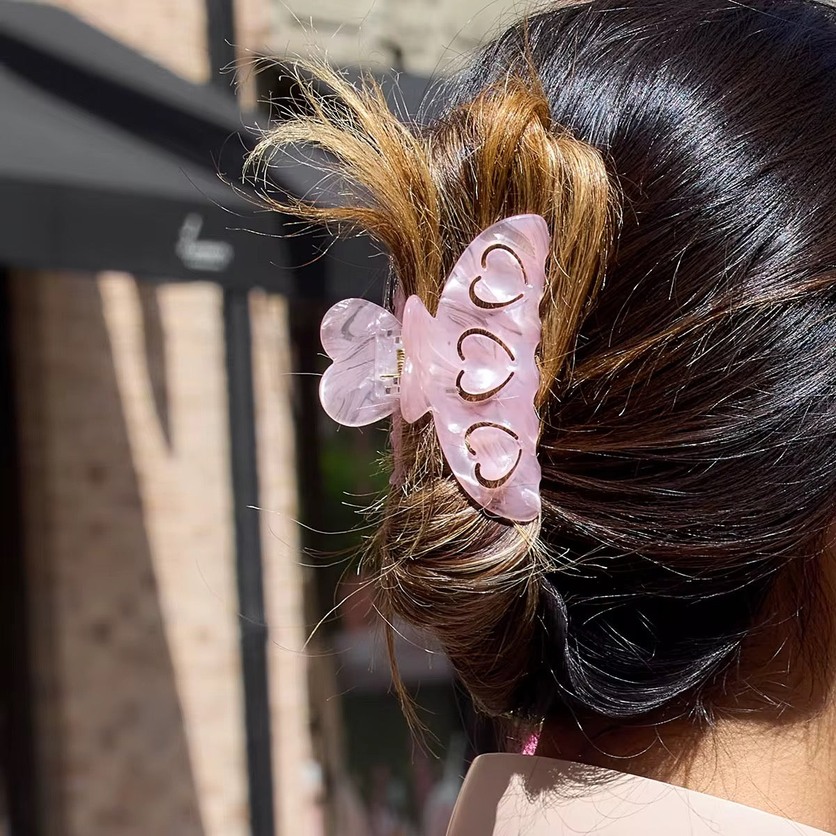Hearts Pink Hair Claw