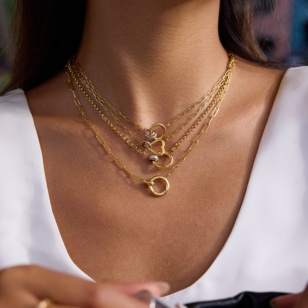 Two Tone Circle Pendant Chain Necklace