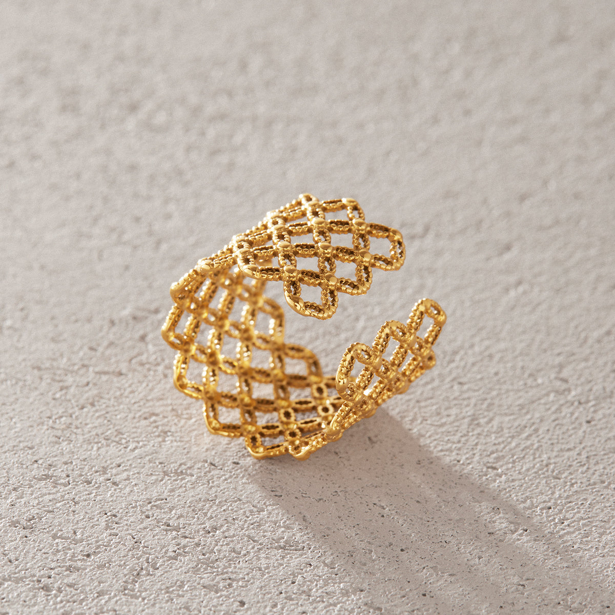 Elaborated Mesh Ring