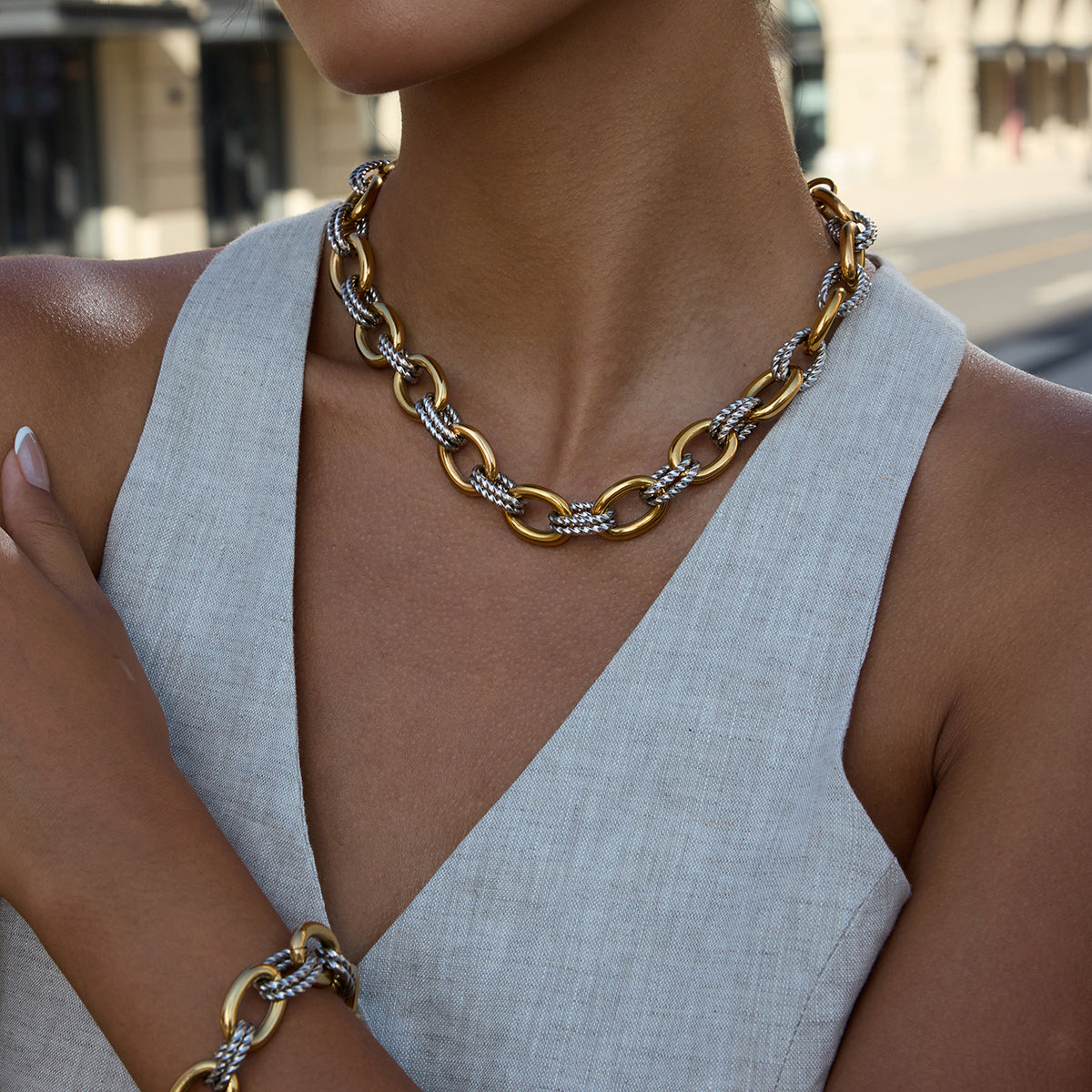Two Tone Oval Twist Chunky Chain Necklace