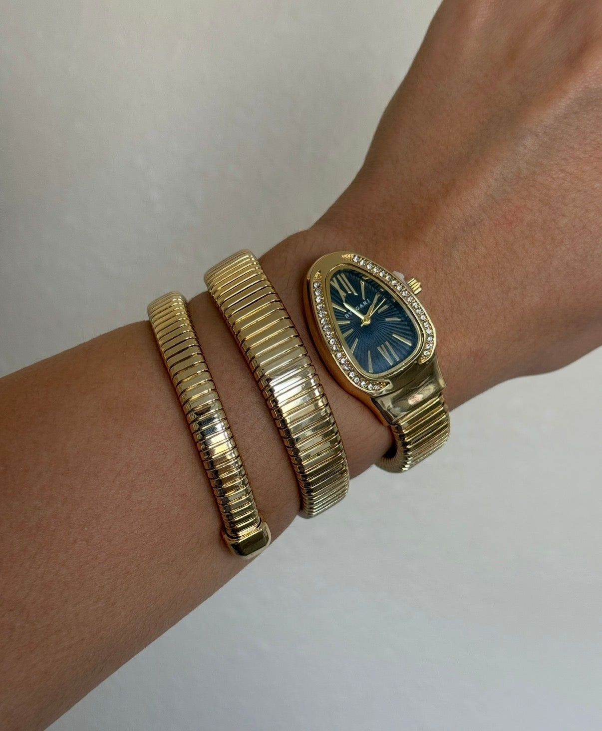 Iconic Serpenti Style Watch (Gold/Black)