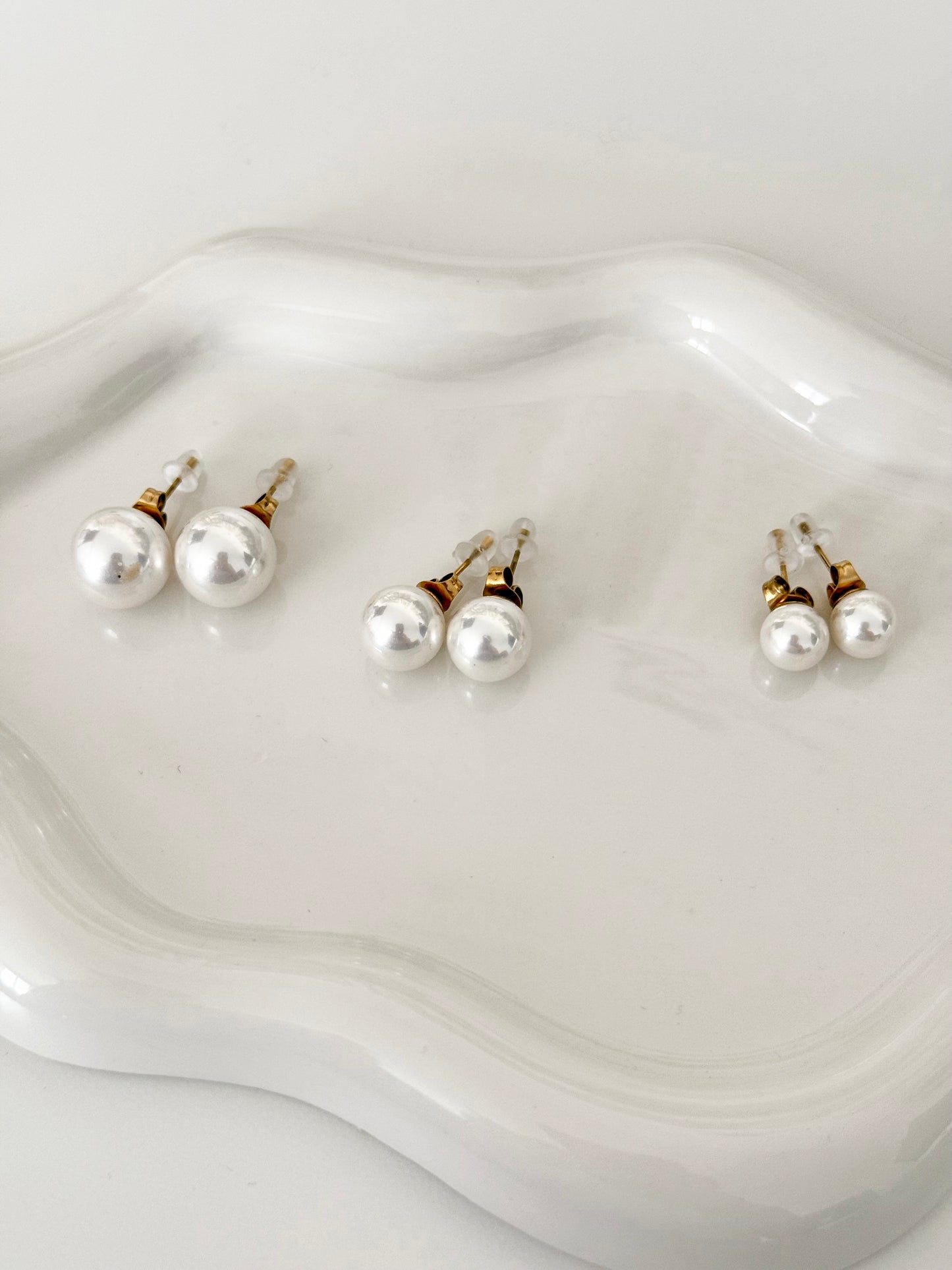 Classic Pearl Studs Earrings