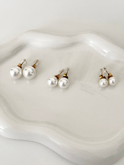 Classic Pearl Studs Earrings