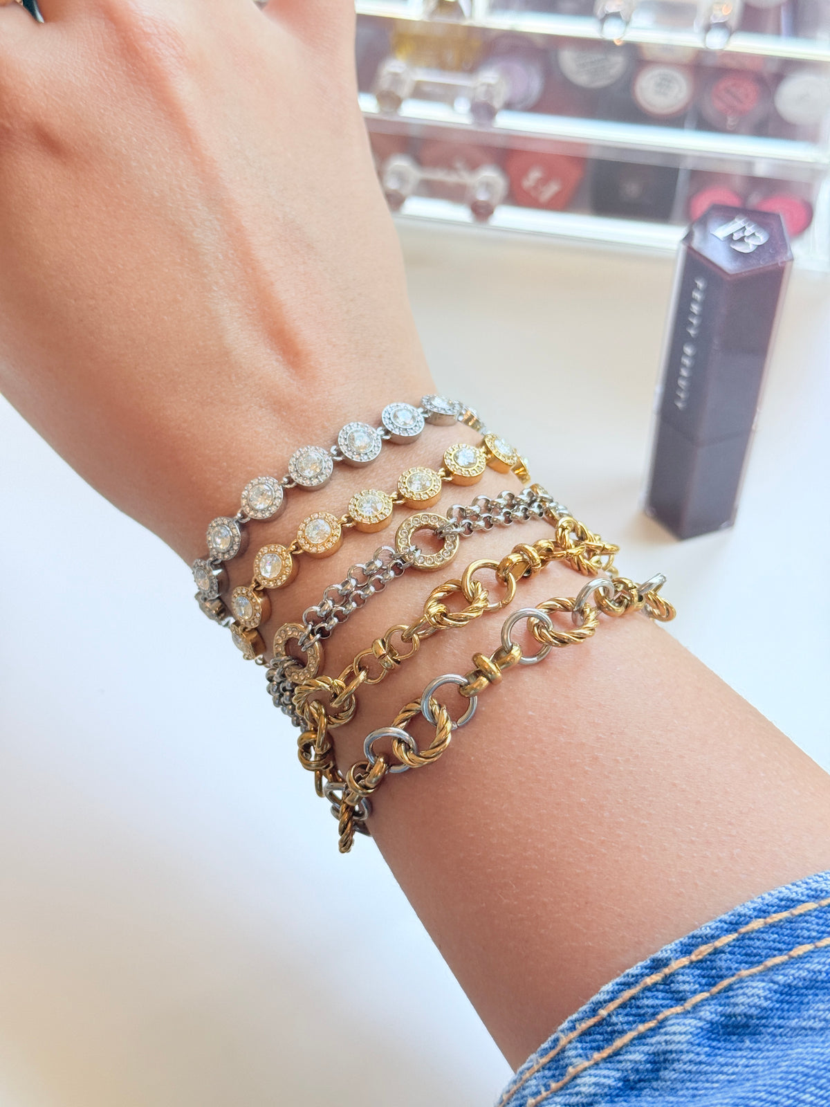 Two Tone Twisted Circle Link Chain Bracelet