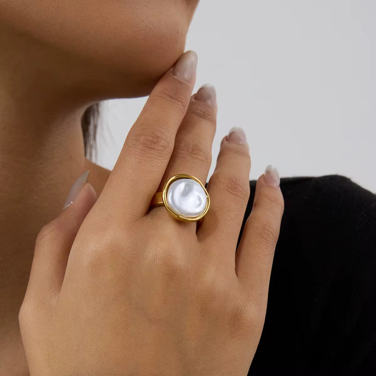 Round Pearl Ring