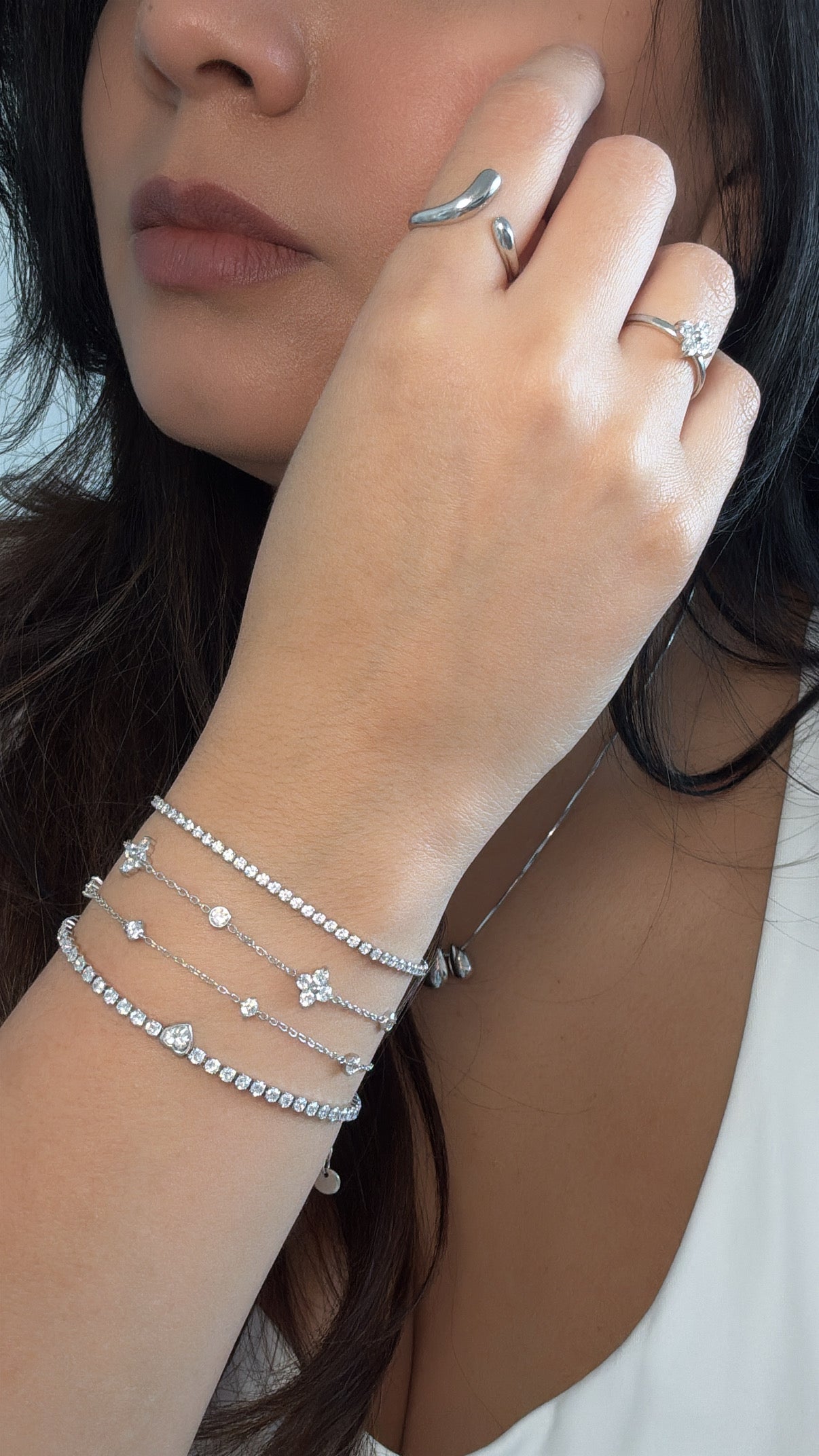 Silver Zirconias Four Leaf Bracelet