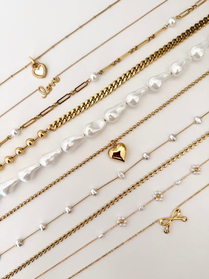 Pearl Flowers Minimalist Styles