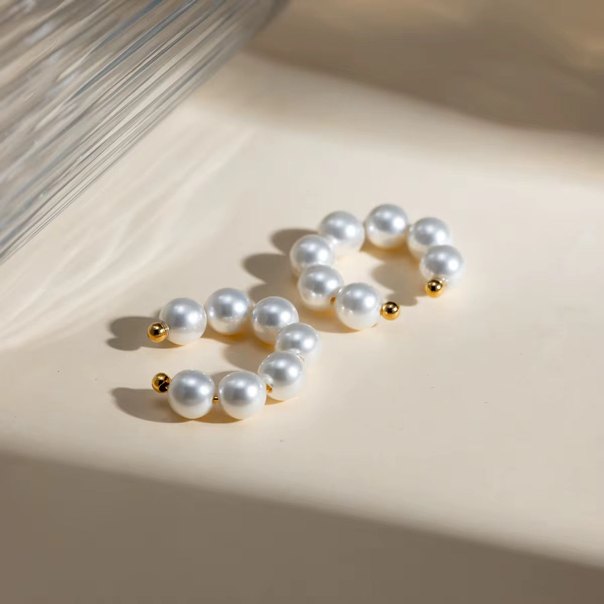 Pearls Earcuffs Set