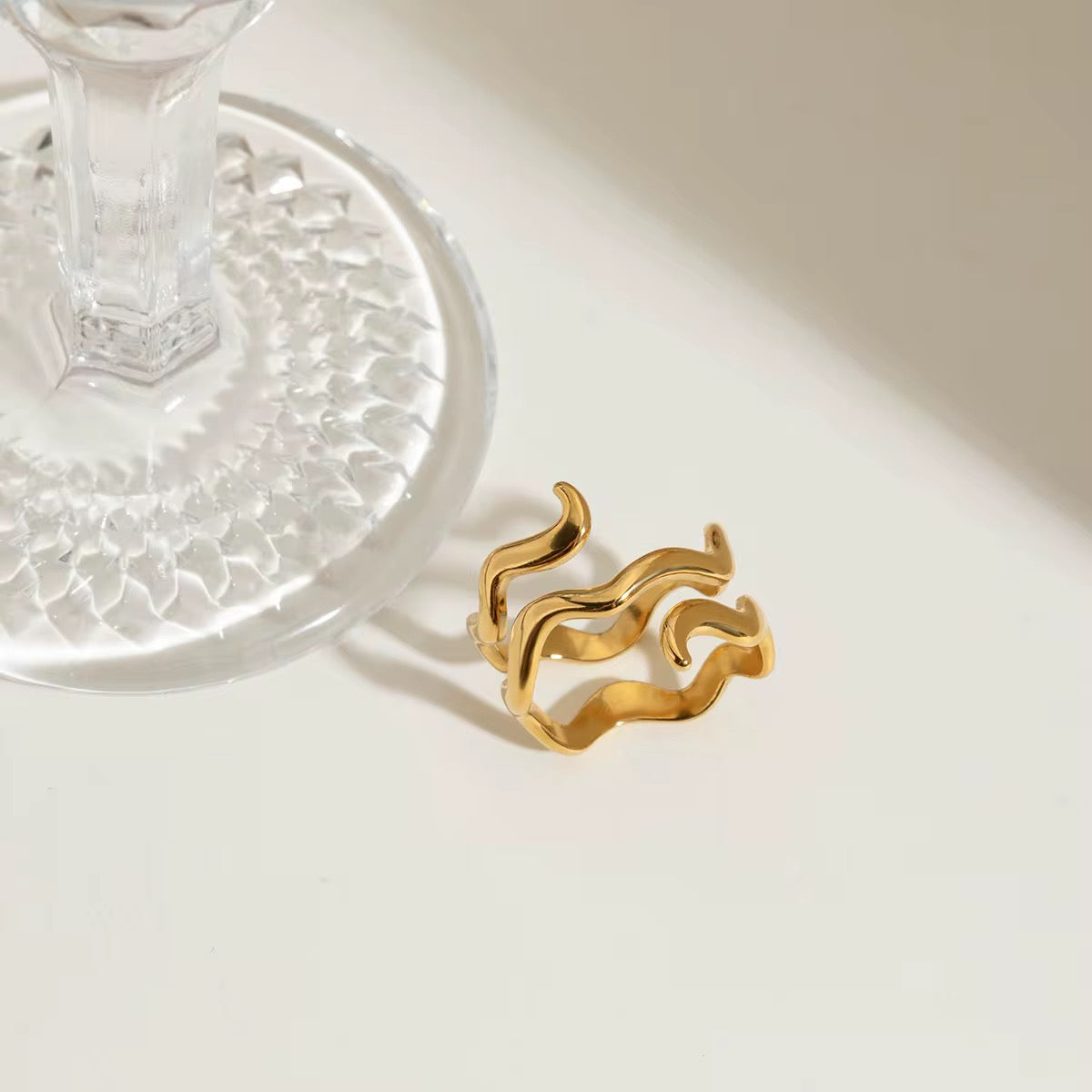 Wavy Layers Ring