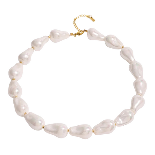 Unique Pearl Bold Necklace