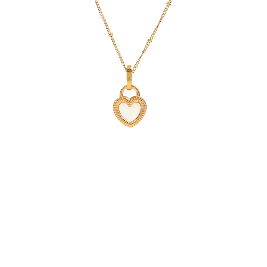 Heart Shell Pendant Necklace
