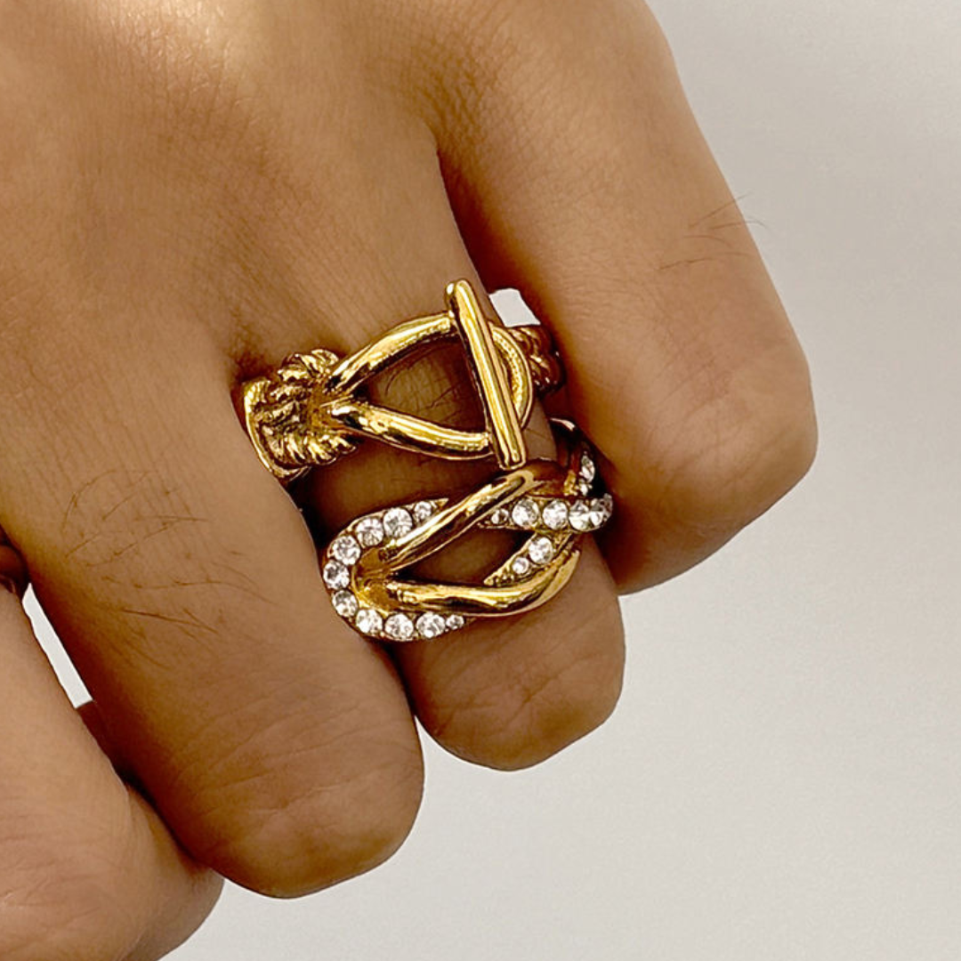 Zirconias Knot Ring