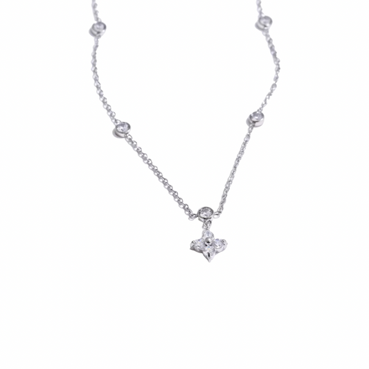 Silver Zirconias Four Leaf Necklace