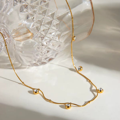 Round Zirconias Pendants Necklace