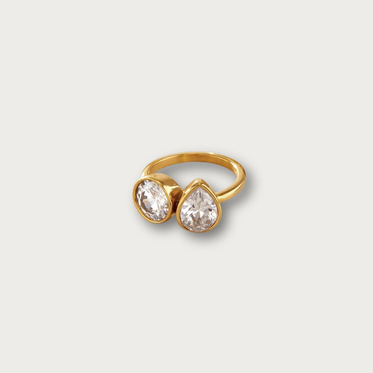 Trendy Zirconias & Wavy Ring Variety
