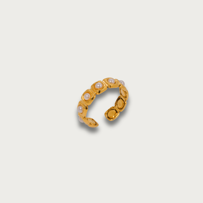 Mini Pearls Gold Ring