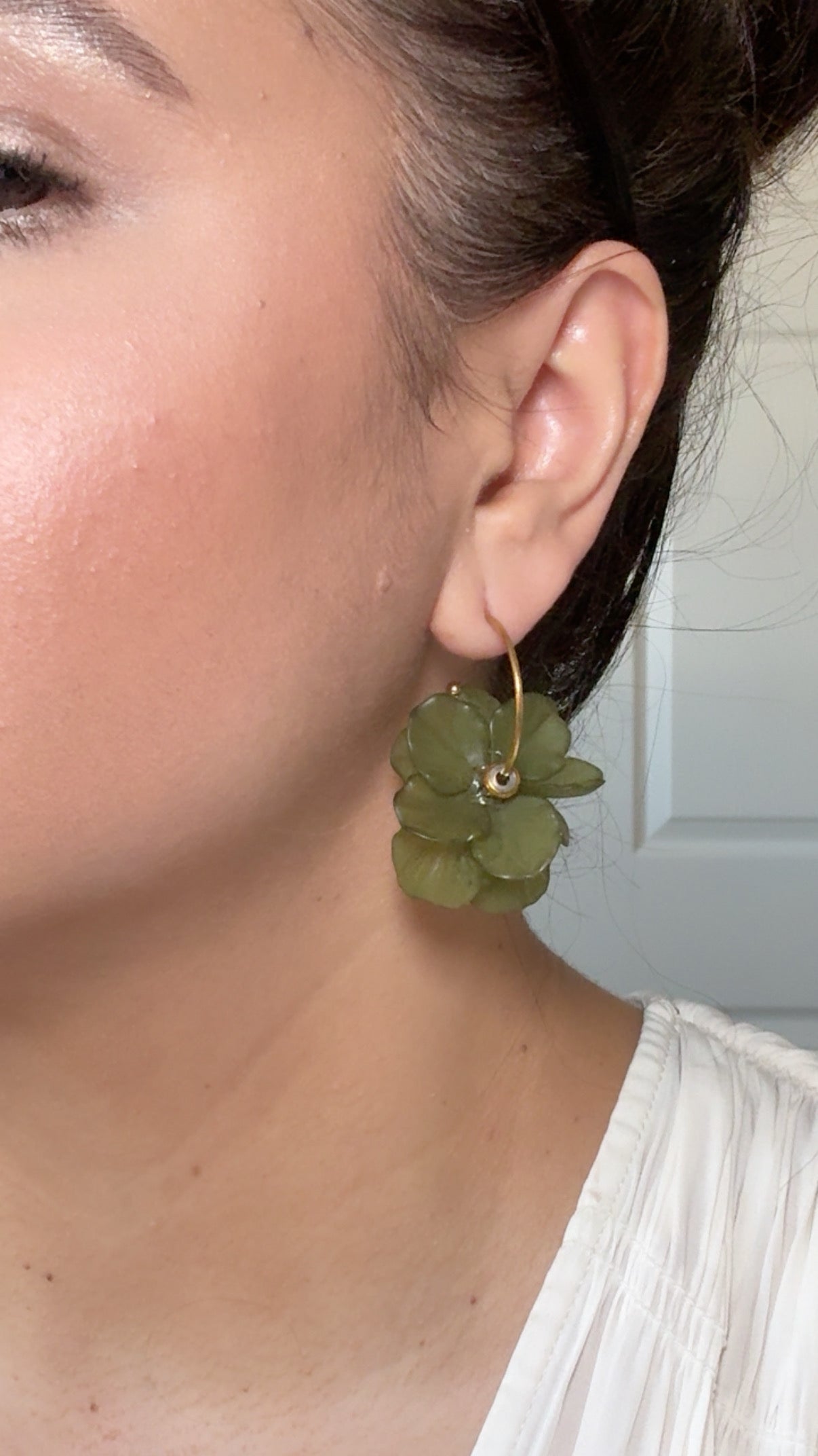 Green Flower Resin Hoop Stud Earrings