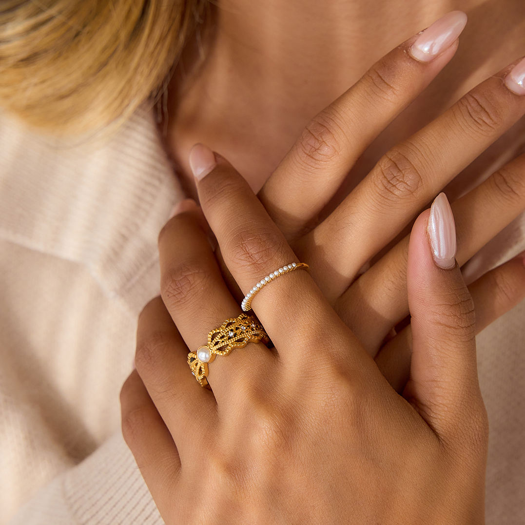 Minimalist Pearls Ring