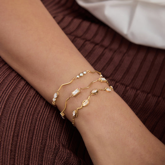 Eye Shaped Zirconias Wavy Bracelet