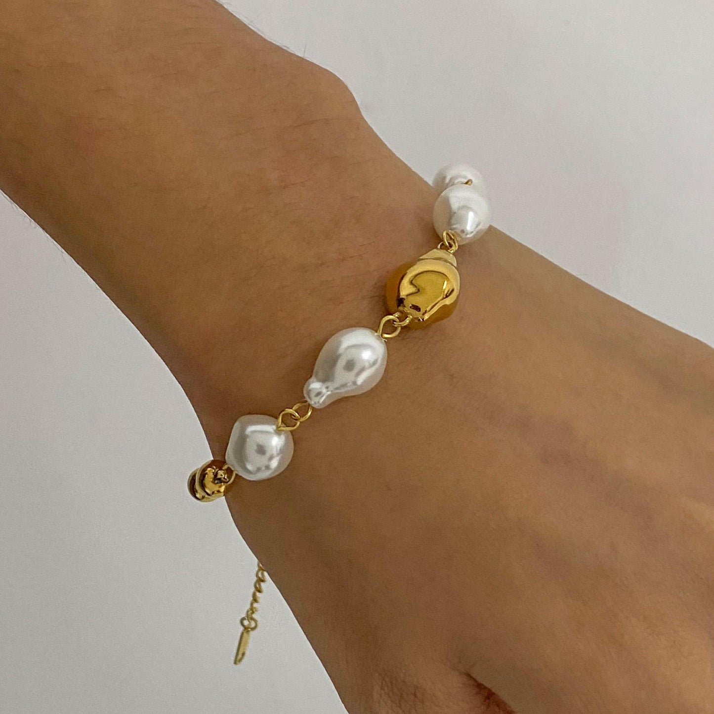 Irregular Pearls & Balls Bracelet