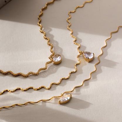 Eye Shaped Zirconia Pendant Wavy Necklace