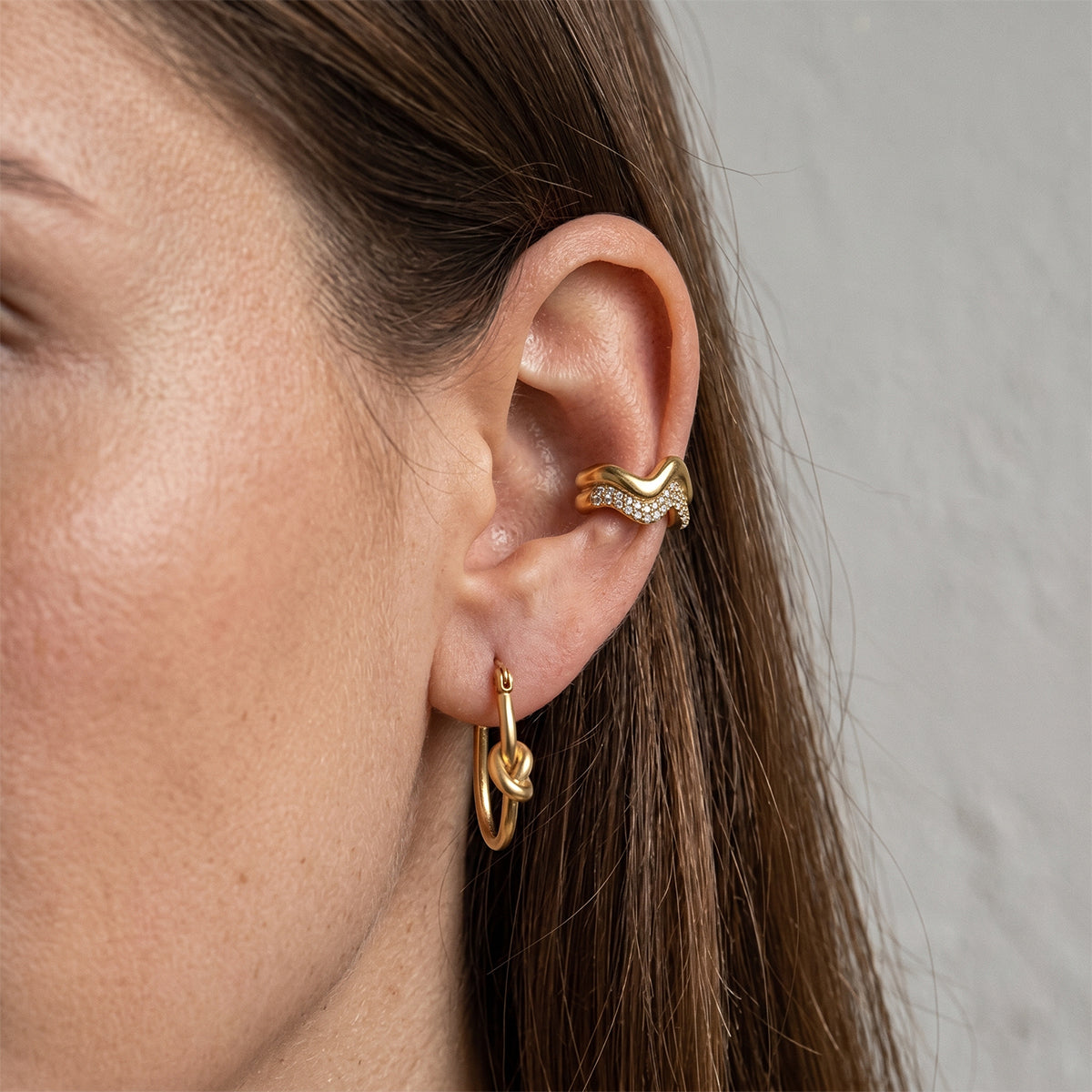Dainty Zirconias Wavy Earcuff Set