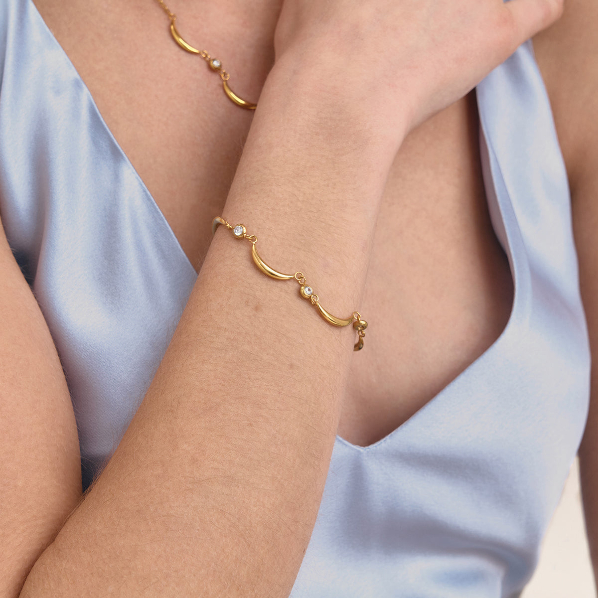 Moon & Zirconias Chain Bracelet