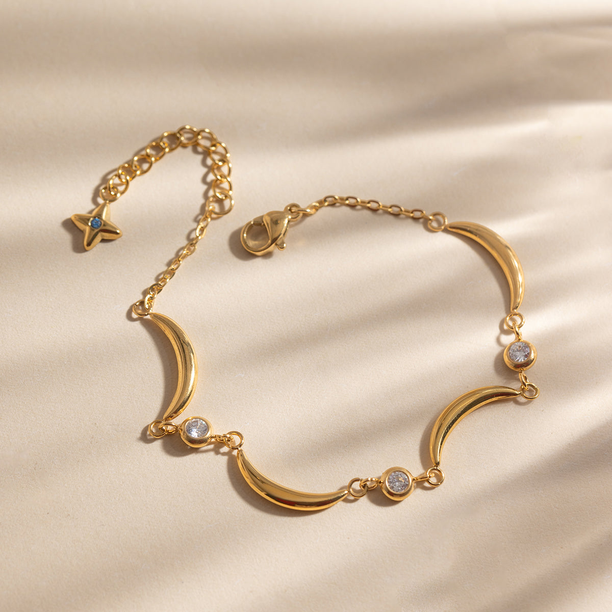 Moon & Zirconias Chain Bracelet