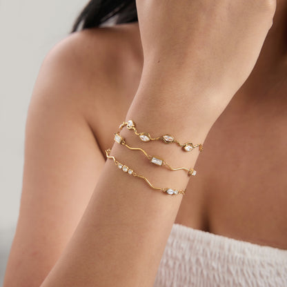 Rectangular Zirconias Wavy Bracelet