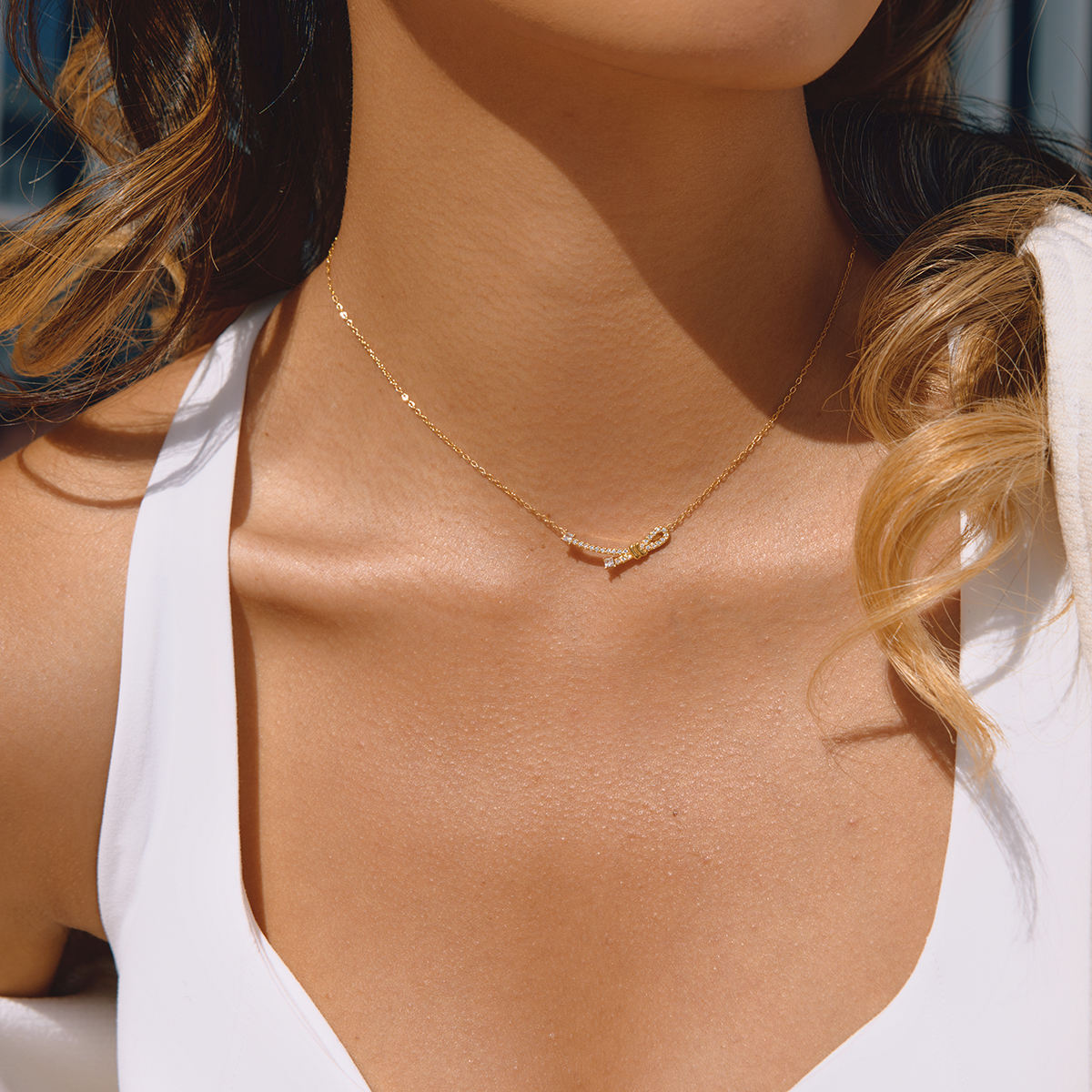 Zirconias Minimalist Knot Pendant Chain Necklace