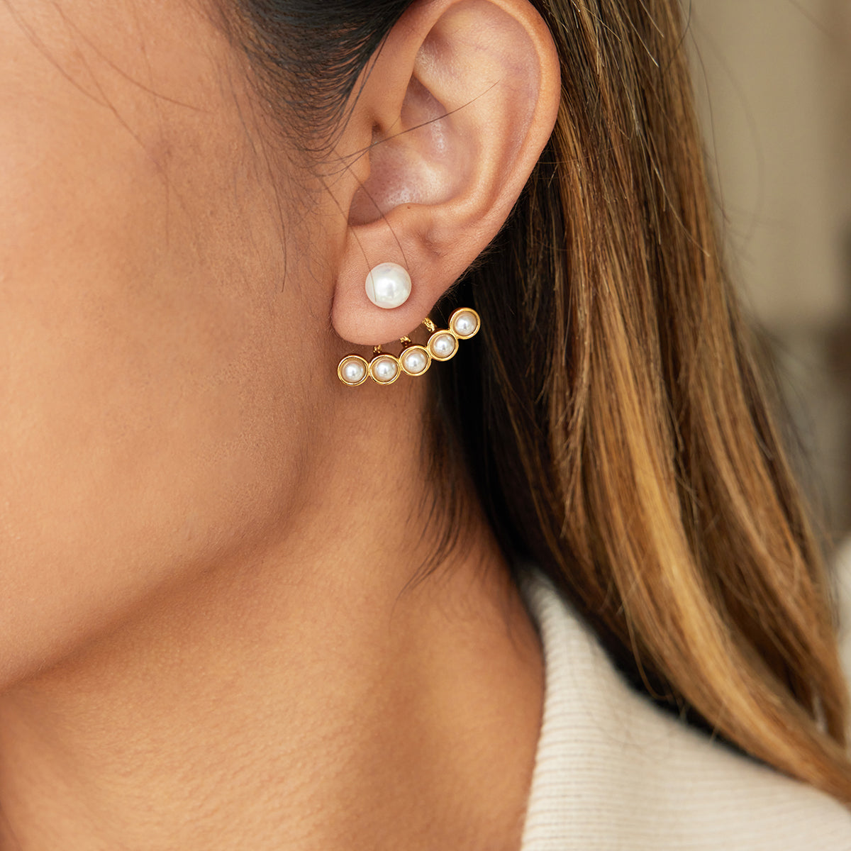 Fan Pearls Stud Earrings