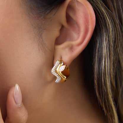 Dainty Zirconias Wavy Hoop Earrings