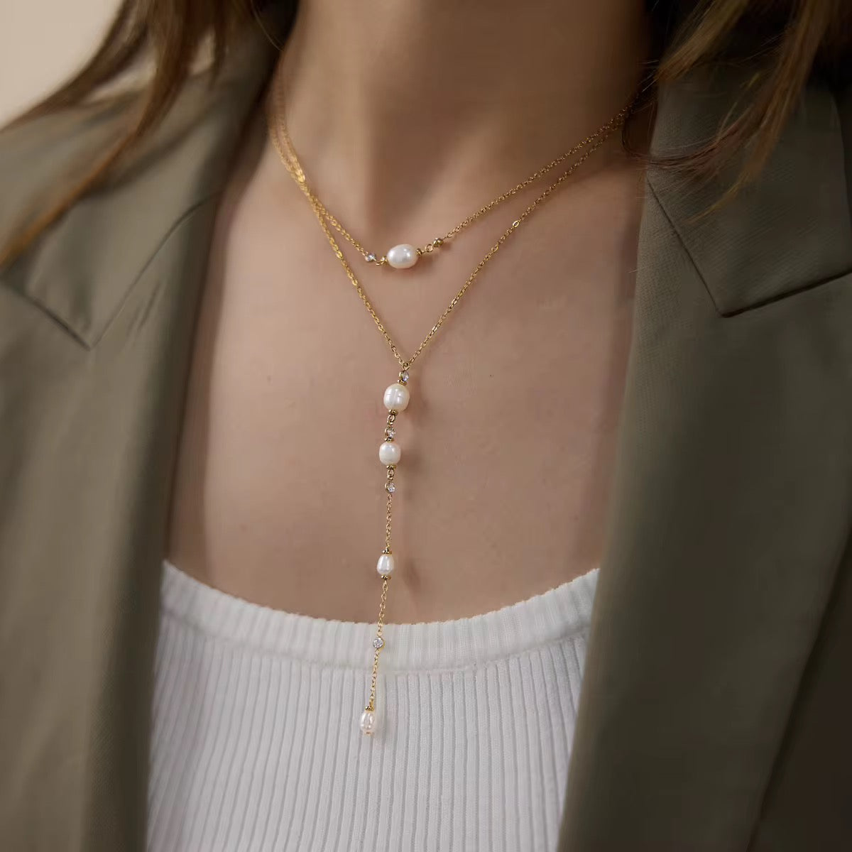 Minimalist Pearls & Zirconias Lariat Necklace
