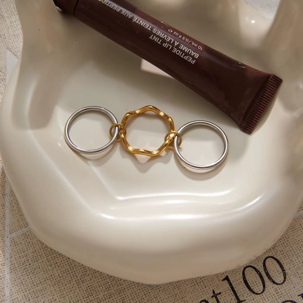 Two Tone Wavy Layers Ring