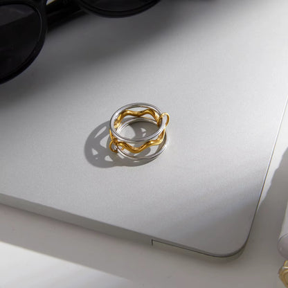 Two Tone Wavy Layers Ring