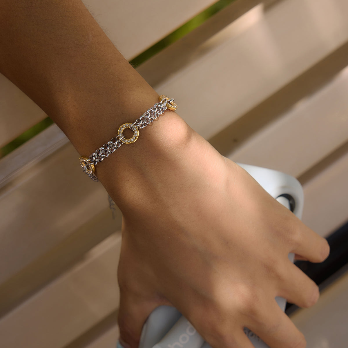 Two Tone Zirconias Circles Bracelet
