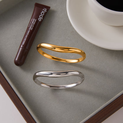 Gold Wavy Bangle Bracelet