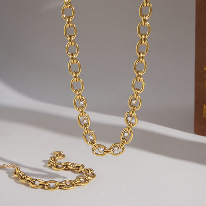 Zirconias Oval Chunky Chain Bracelet