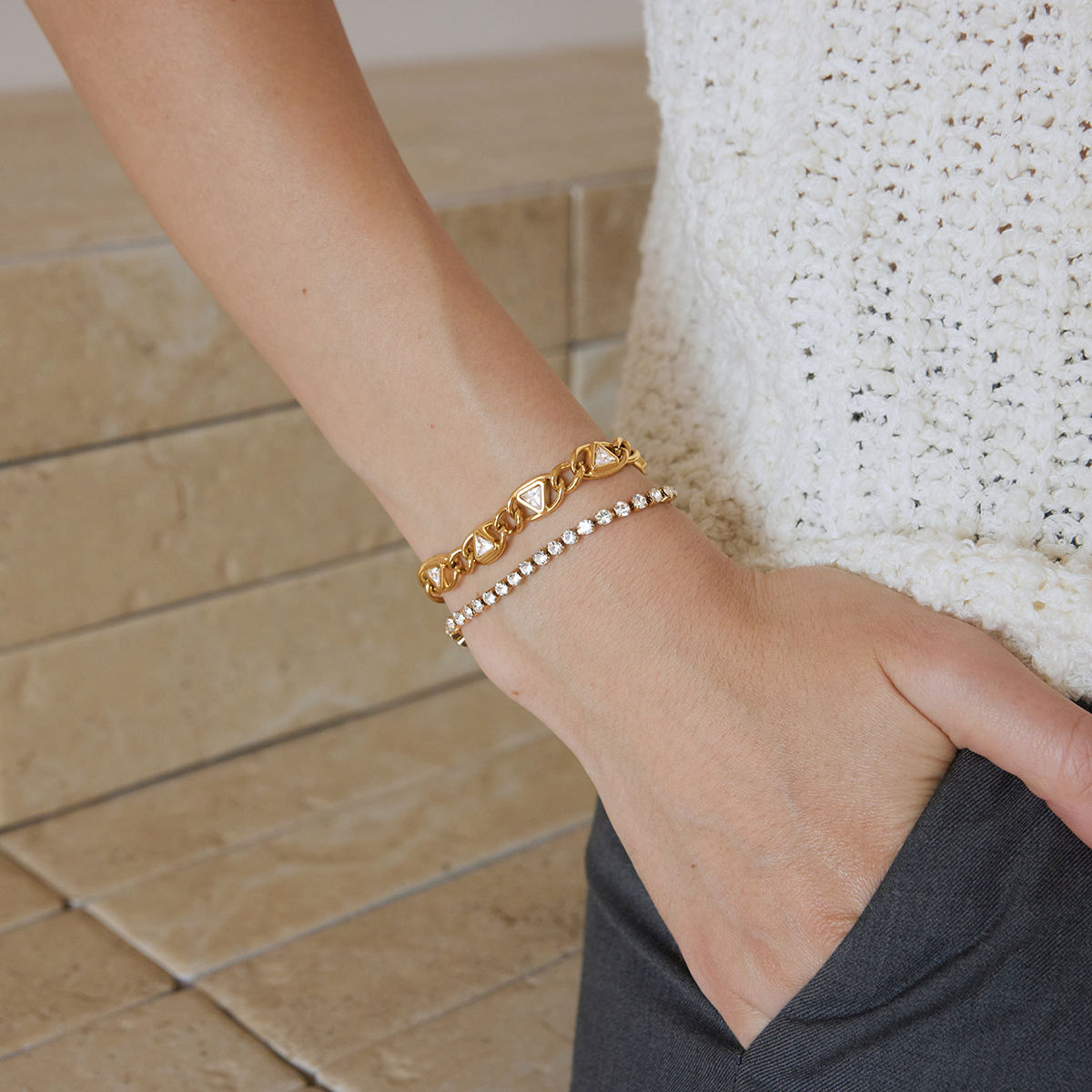 Triangle Shaped Zirconia Gold Chain Bracelet