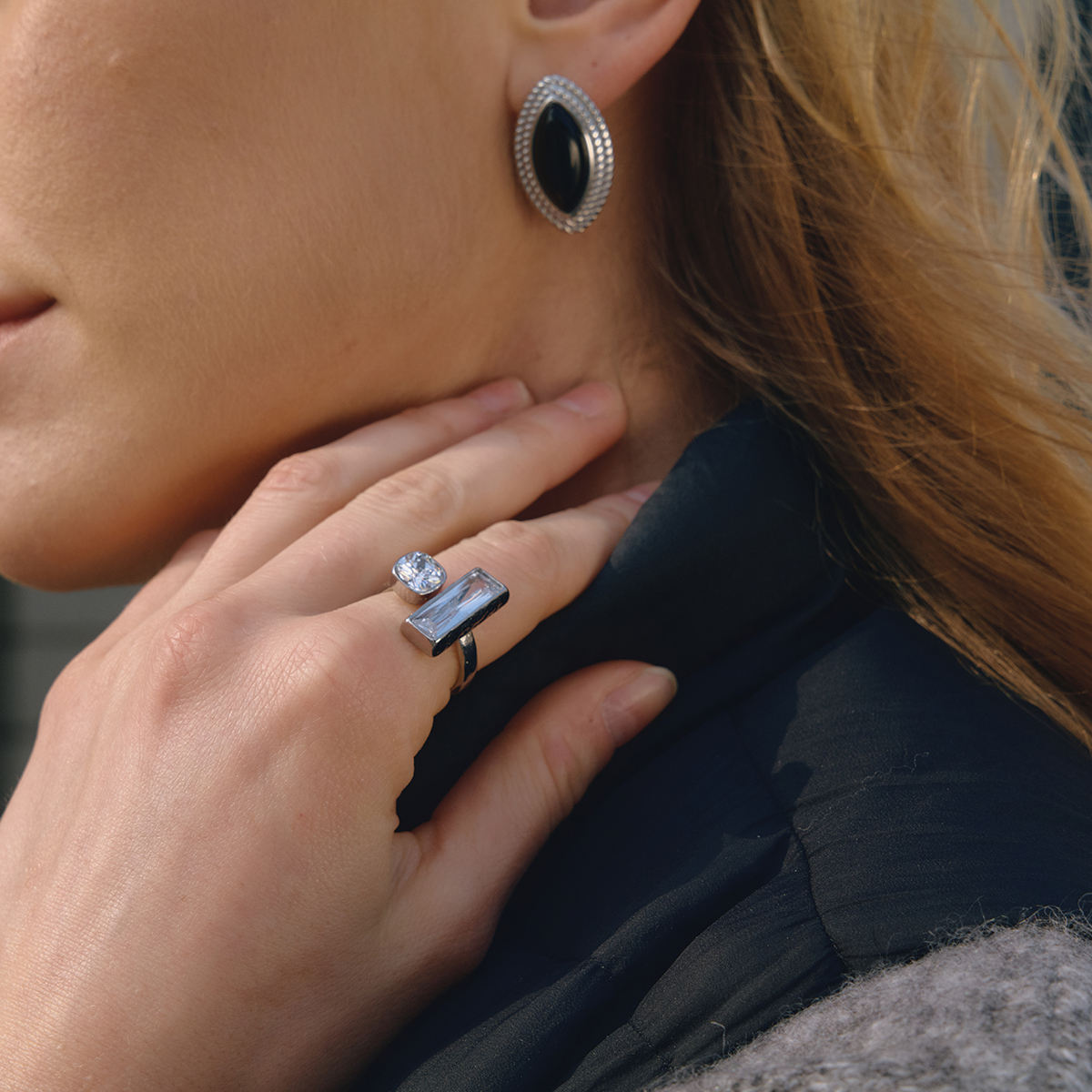 Silver Zirconias Shape Open Ring